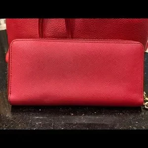 Tory Burch | Bags | Tory Burch Red Brody Pebble Grain  display picture 2